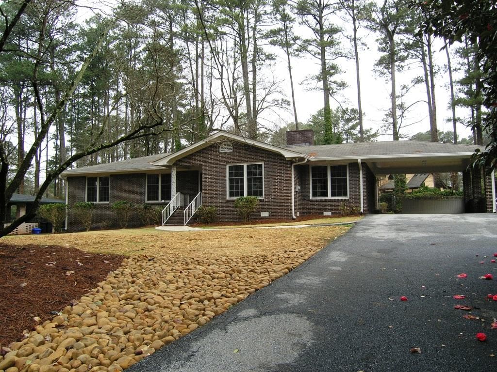 4 bedroom, 2,010 sq ft single family residence sold at 3764 Briarcliff Road, Atlanta, GA 30345