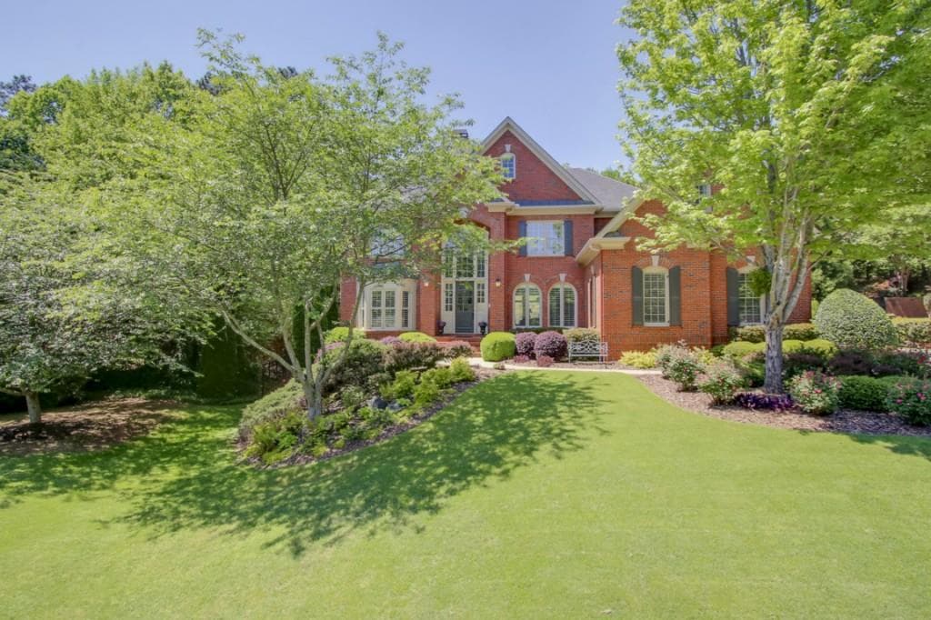6 bedroom, 5,078 sq ft single family residence sold at 2035 Lake Shore Landing, Alpharetta, GA 30005