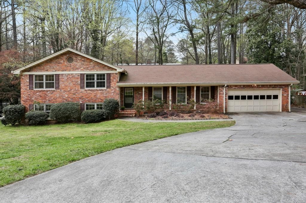 4890 Cambridge Drive, Dunwoody, GA 30338 — most recent listing photo