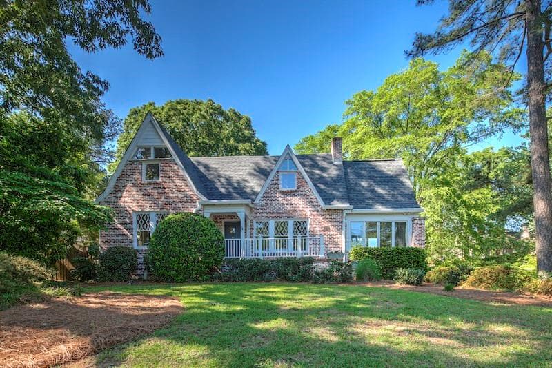 5 bedroom, 3,869 sq ft single family residence sold at 2720 N Hills Drive, Atlanta, GA 30305