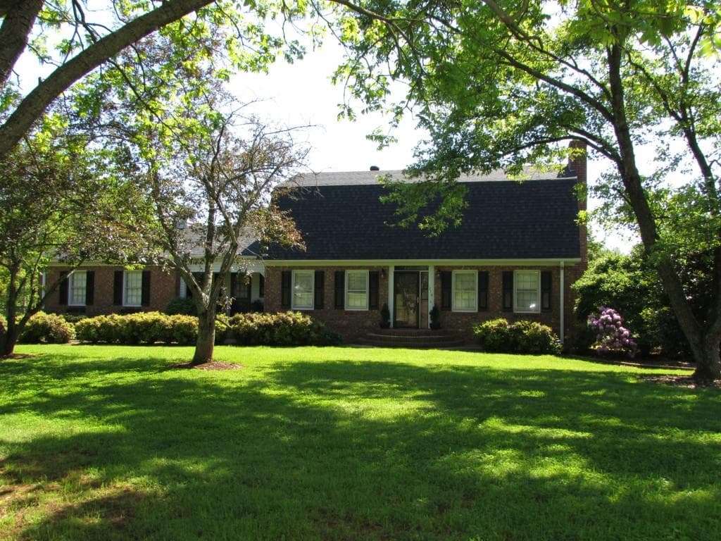 1270 Gumlog Road, Lavonia, GA 30553 — most recent listing photo