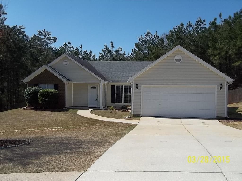 3 bedroom, 1,846 sq ft single family residence sold at 242 NATCHEZ Circle, Winder, GA 30680