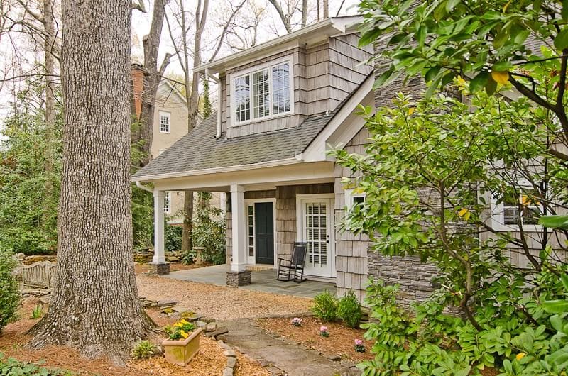 4 bedroom, 5,089 sq ft single family residence sold at 2761 Dover Road, Atlanta, GA 30327