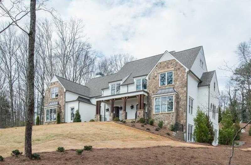 5 bedroom, 5,600 sq ft single family residence sold at 5715 Glen Errol Road, Atlanta, GA 30327