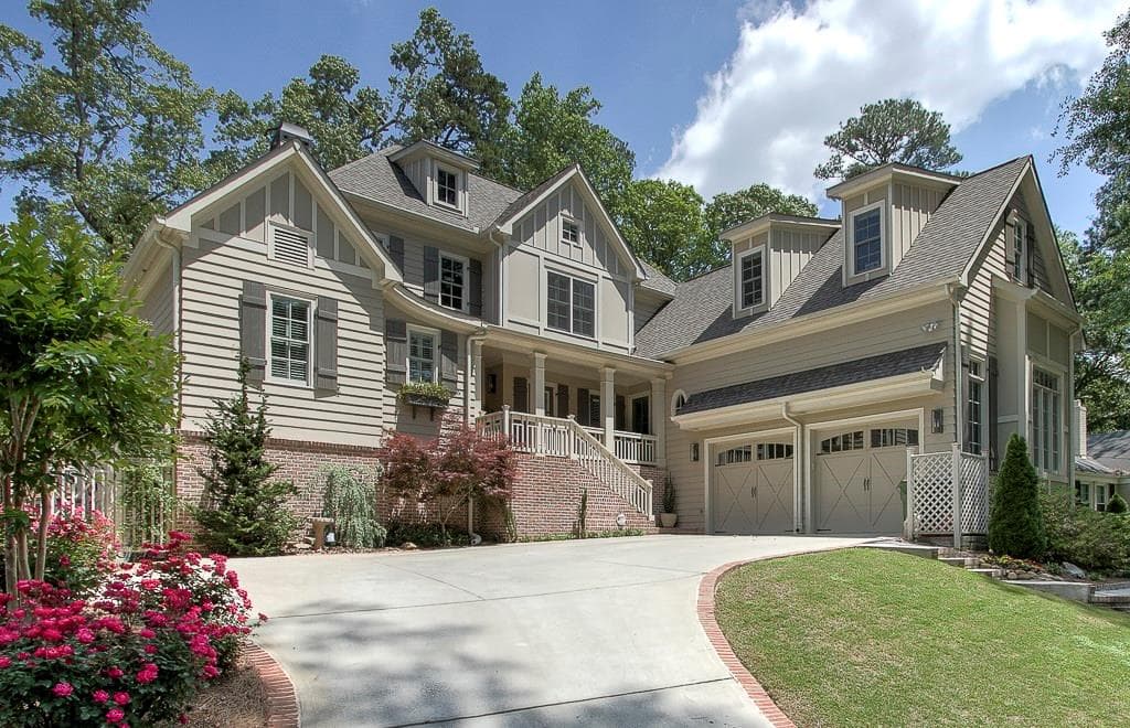 6 bedroom, 6,923 sq ft single family residence sold at 634 Timm Valley Road, Atlanta, GA 30305