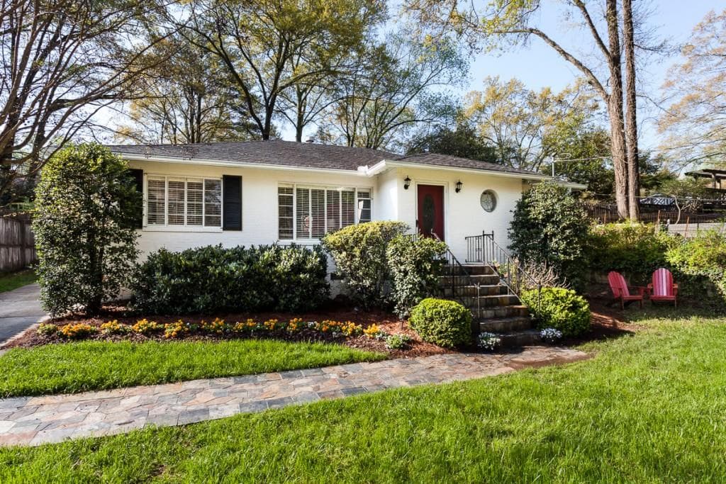 4 bedroom, 2,024 sq ft single family residence sold at 1315 Chalmette Drive, Atlanta, GA 30306