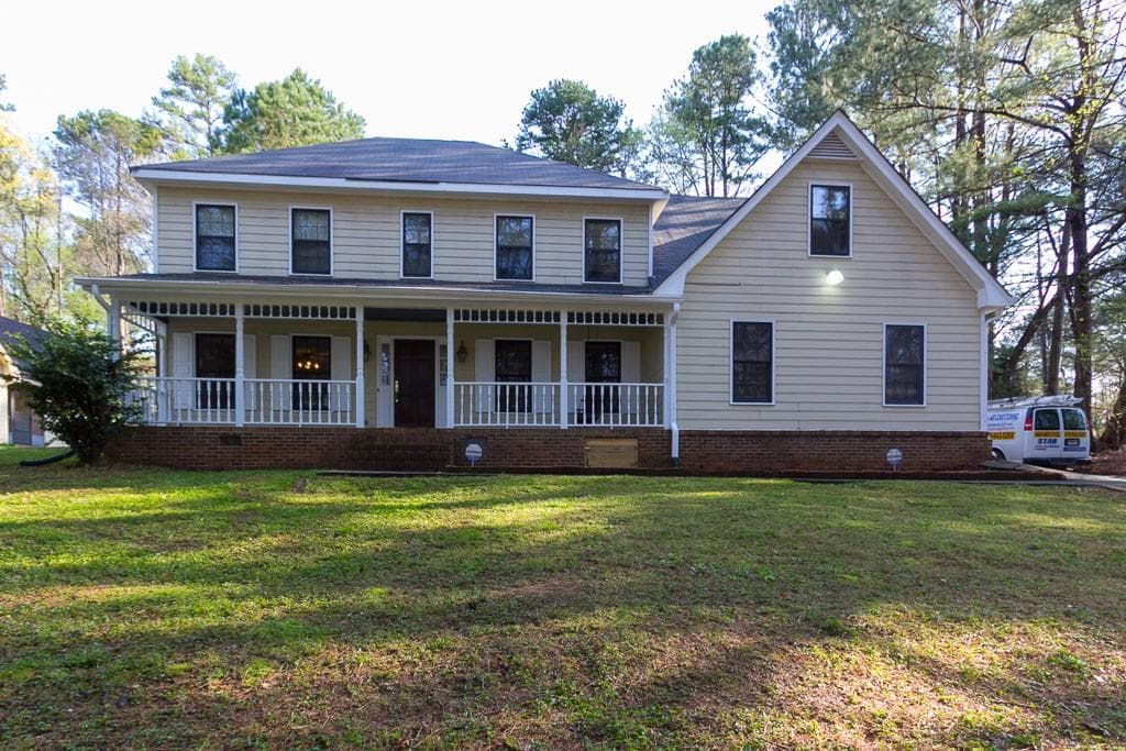4 bedroom, 2,396 sq ft single family residence sold at 312 Harmony Grove Road, Lilburn, GA 30047