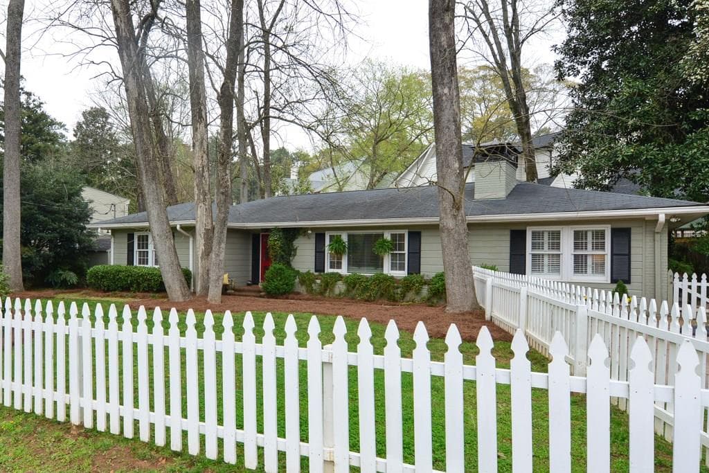 3 bedroom single family residence sold at 417 Woodward Way, Atlanta, GA 30305