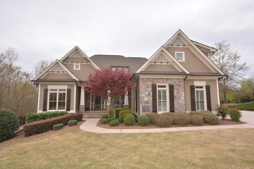 6 bedroom single family residence sold at 2795 Shumard Oak Drive, Braselton, GA 30517
