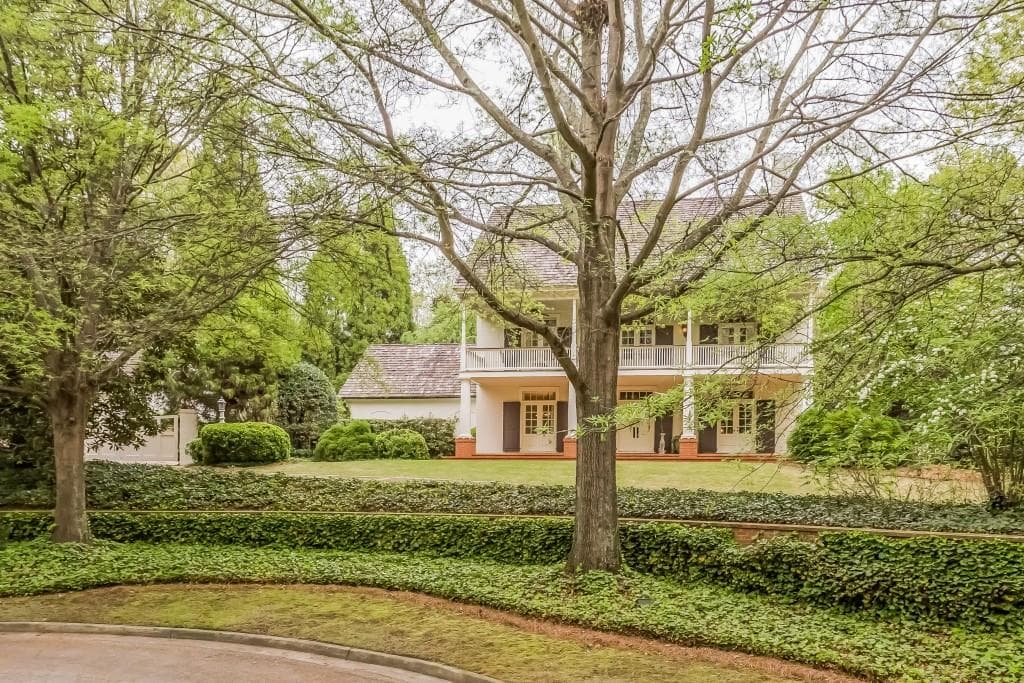 5 bedroom single family residence sold at 2993 Bakers Meadow Lane, Atlanta, GA 30339
