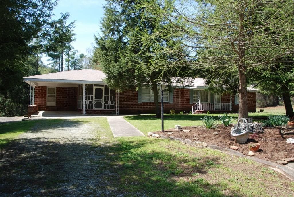 7496 COUNTY LINE Road, Lula, GA 30554 — most recent listing photo