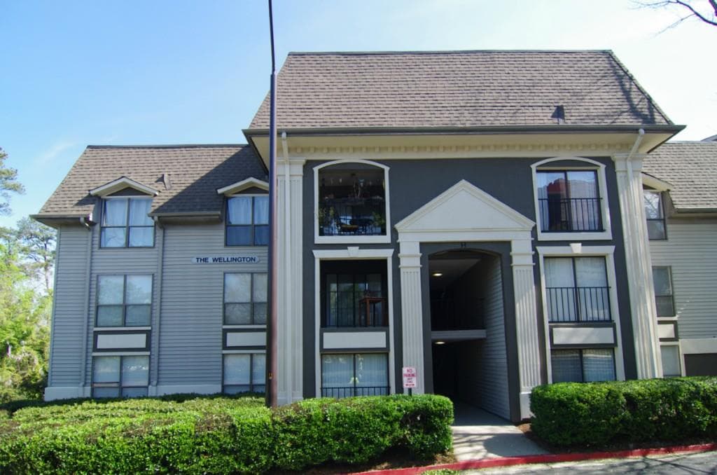 2 bedroom condominium sold at 2657 Lenox Road H-107, Atlanta, GA 30096