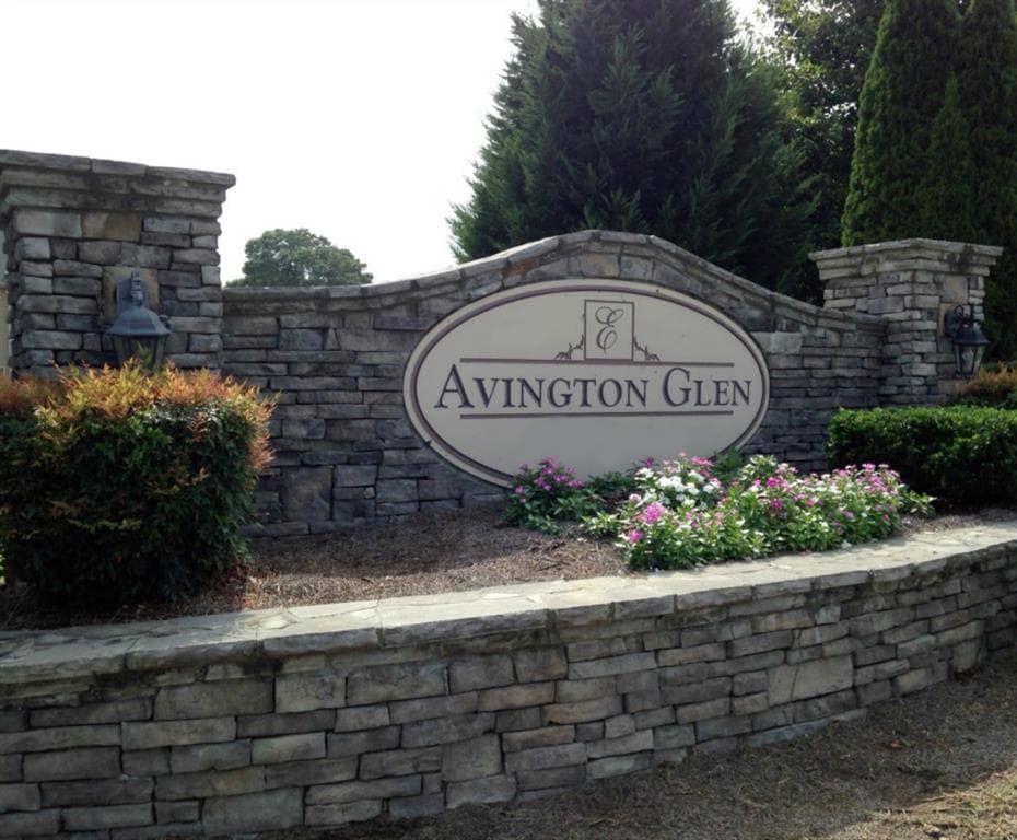 4 bedroom, 2,364 sq ft single family residence sold at 966 Donington Circle, Lawrenceville, GA 30045