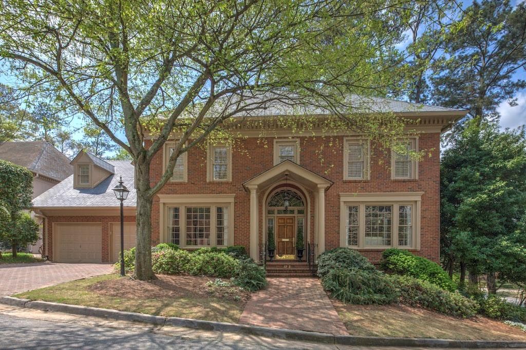 5 bedroom townhouse sold at 1202 Longcourte Drive, Atlanta, GA 30327