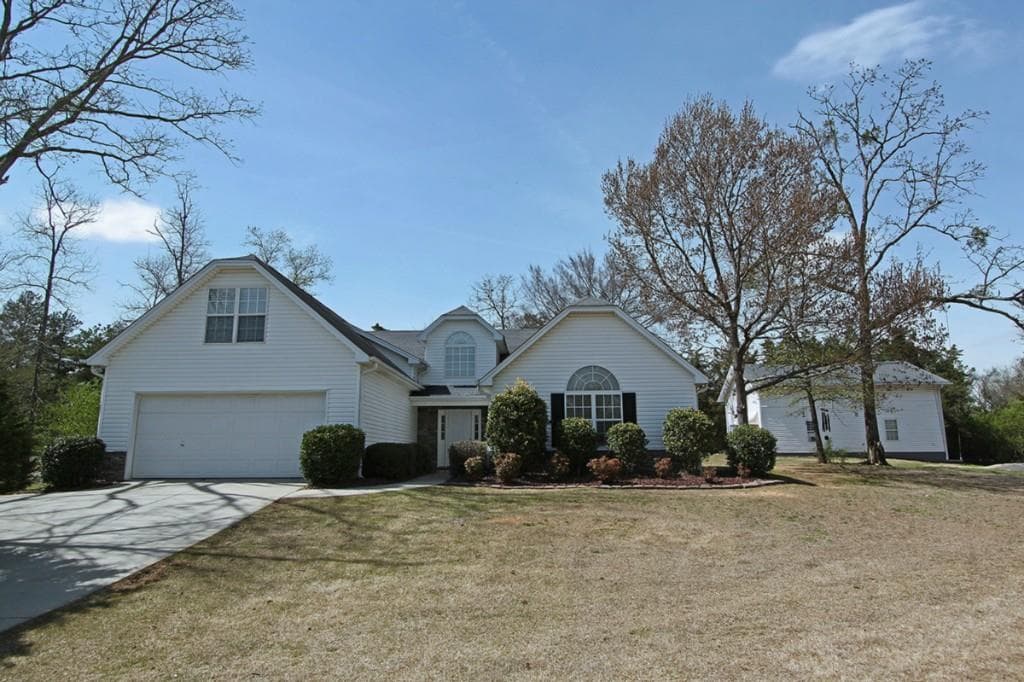 231 Berry Hill Lane, Hoschton, GA 30548 — most recent listing photo