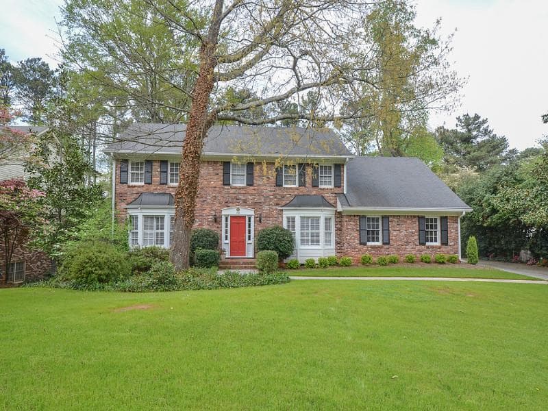 5 bedroom single family residence sold at 1186 Dunwoody Knoll Drive, Dunwoody, GA 30338