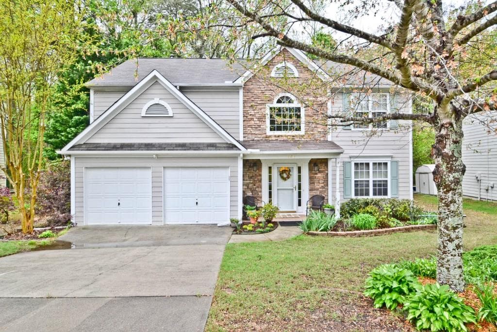 3 bedroom, 2,112 sq ft single family residence sold at 1320 Norwalk Trace, Lawrenceville, GA 30043