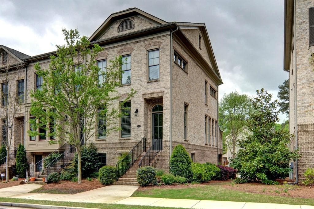 801 Park Manor Drive, Smyrna, GA 30082 — most recent listing photo