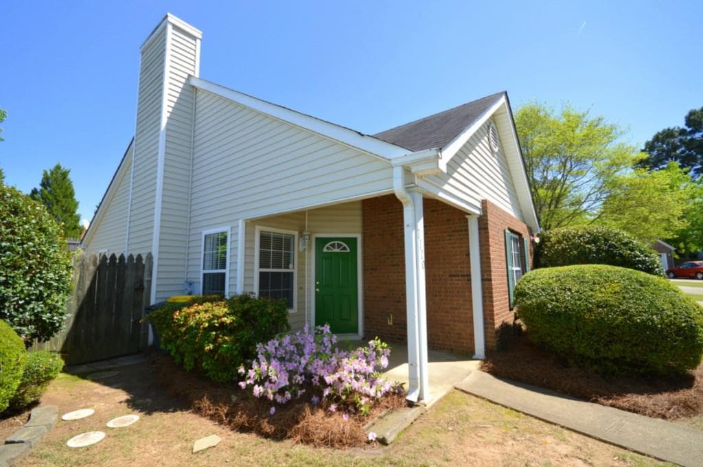2 bedroom, 920 sq ft single family residence sold at 1110 Rook Place, Woodstock, GA 30188