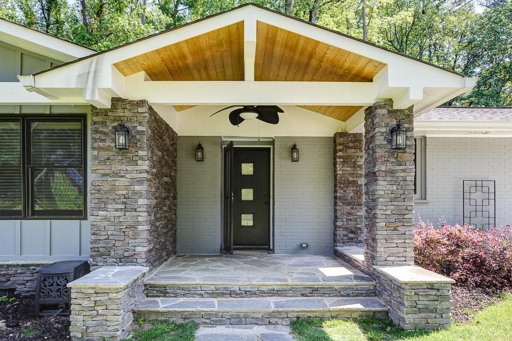 4 bedroom, 1,963 sq ft single family residence sold at 2701 Winding Lane, Atlanta, GA 30319