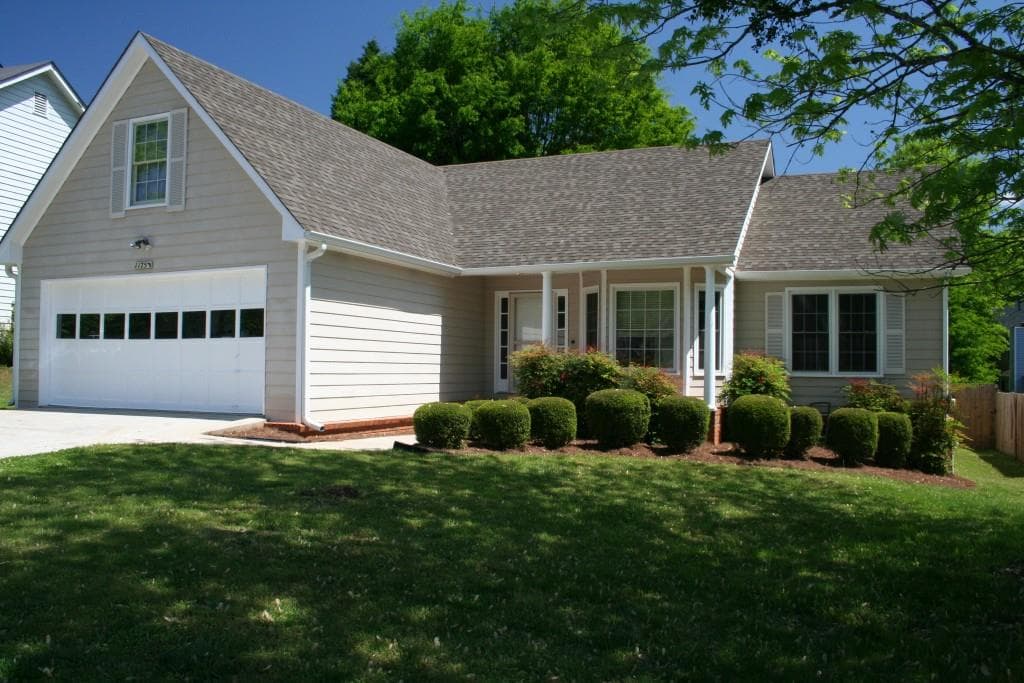 3 bedroom, 1,578 sq ft single family residence sold at 1175 Market Square Lane, Lawrenceville, GA 30044