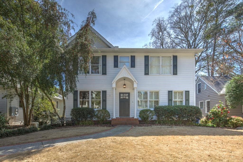 4 bedroom single family residence sold at 2350 Hurst Drive, Atlanta, GA 30305