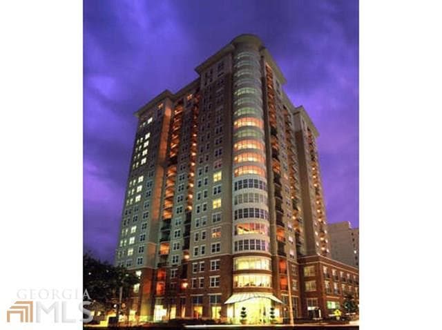 1 bedroom, 883 sq ft condominium sold at 325 E Paces Ferry Road 1810, Atlanta, GA 30305