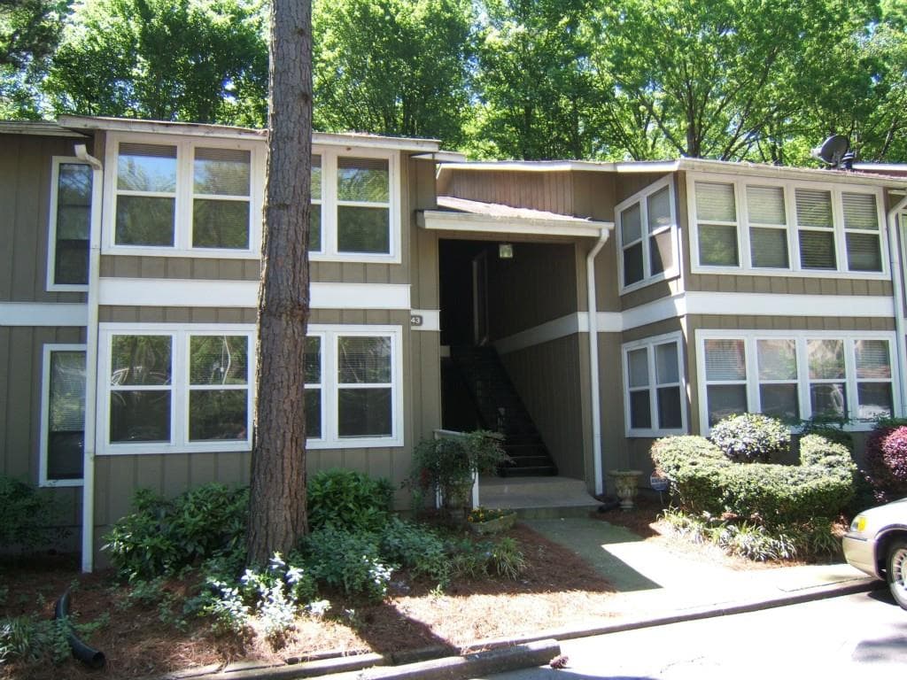 5143 Roswell Road, Atlanta, GA 30342 — most recent listing photo