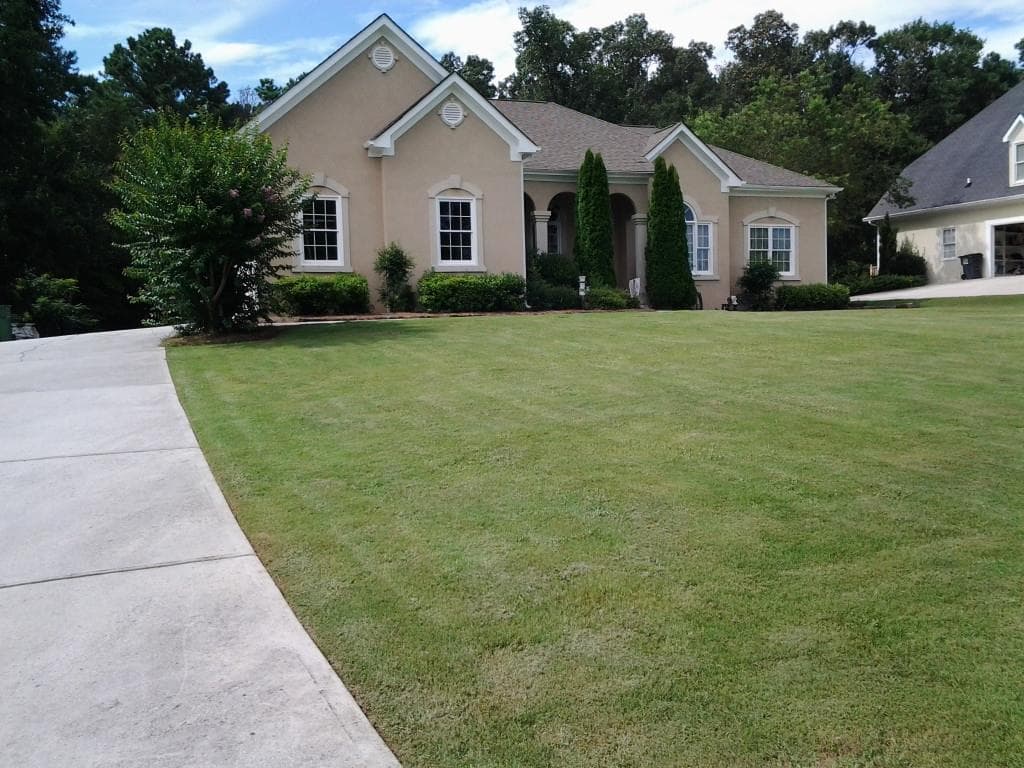 3 bedroom single family residence sold at 2045 Pate Ridge Drive, Loganville, GA 30052