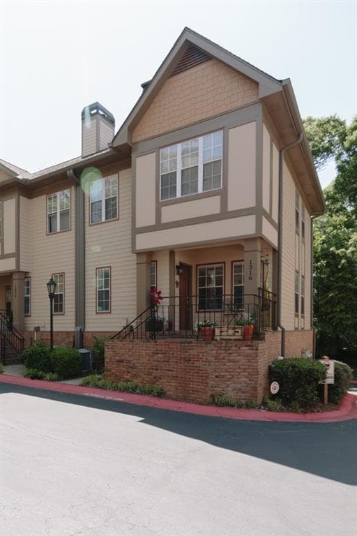2 bedroom, 1,264 sq ft townhouse sold at 1316 Stillwood Chase 1316, Atlanta, GA 30306