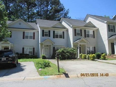 861 Glynn Oaks Drive, Clarkston, GA 30021 — most recent listing photo