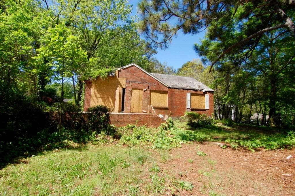 3 bedroom, 1,680 sq ft single family residence sold at 2632 Patrick Court, Atlanta, GA 30317