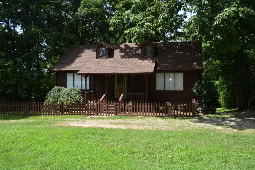 3 bedroom single family residence sold at 2630 Punch Hammond Road, Cumming, GA 30040