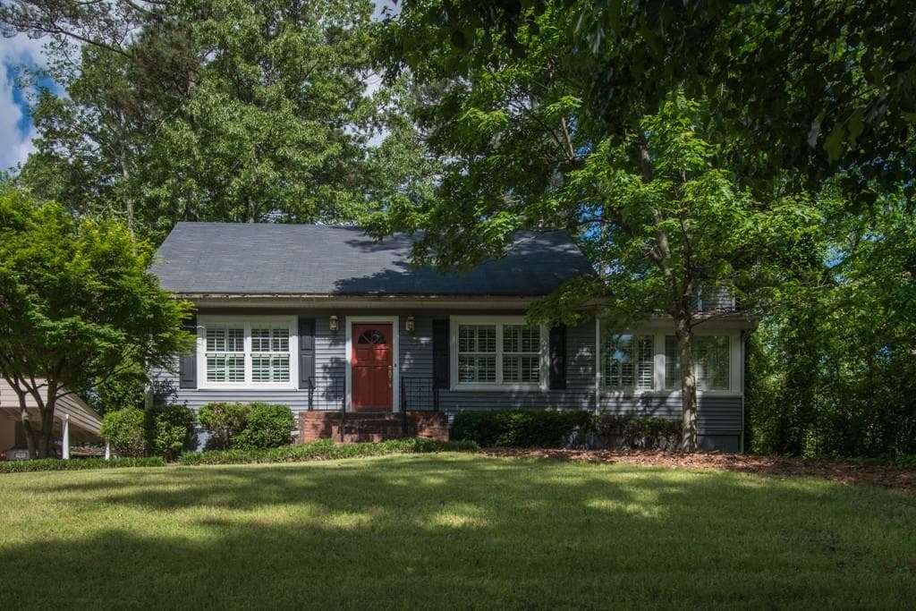 4 bedroom, 2,050 sq ft single family residence sold at 3102 Parkridge Crescent, Chamblee, GA 30341