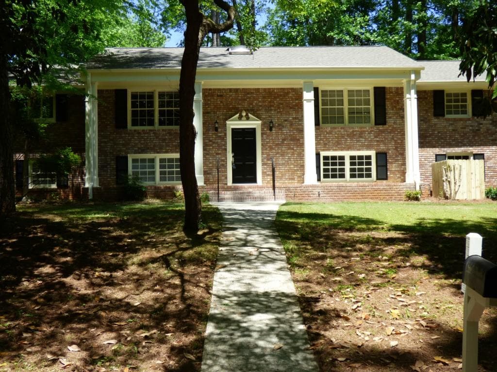 4 bedroom single family residence sold at 461 Rebecca Lane, Smyrna, GA 30082
