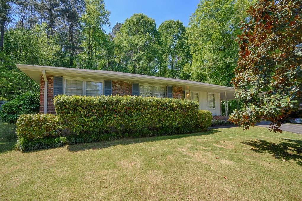 3 bedroom, 1,756 sq ft single family residence sold at 2805 Middleham Court, Tucker, GA 30084