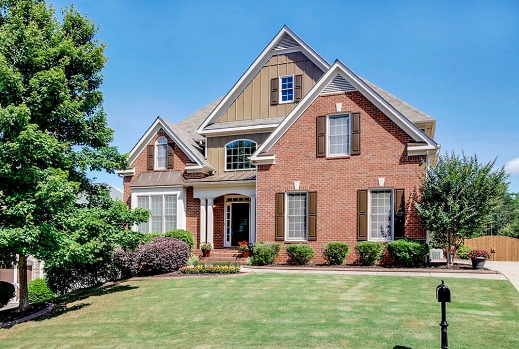 5 bedroom single family residence sold at 1250 Crestbrook Drive, Cumming, GA 30040