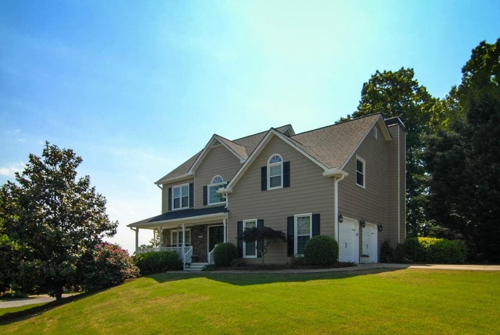4 bedroom single family residence sold at 2805 Live Oak Court, Cumming, GA 30041