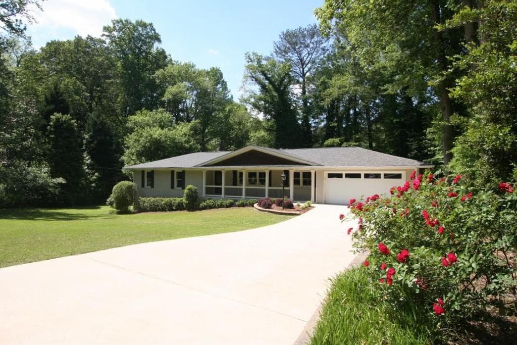 4 bedroom, 2,895 sq ft single family residence sold at 2053 Street DeVille, Atlanta, GA 30345
