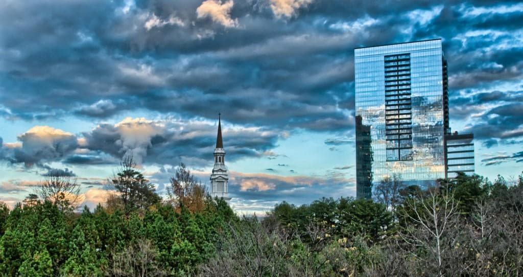 2 bedroom, 1,750 sq ft condominium sold at 3630 Peachtree Road 3001, Atlanta, GA 30326