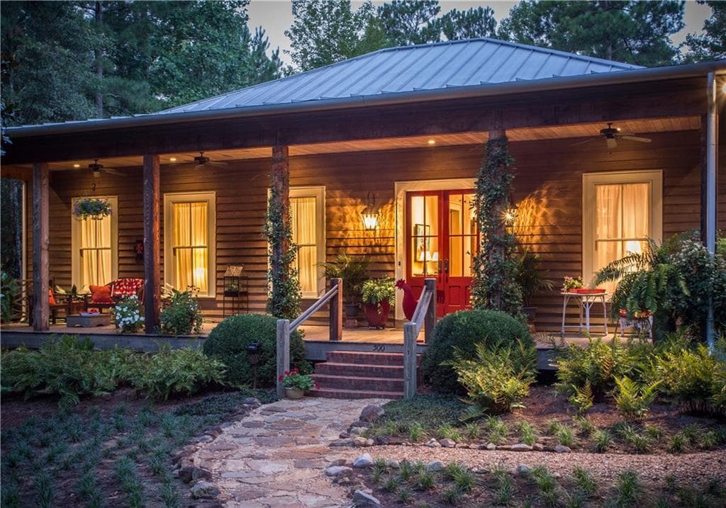 4 bedroom, 4,752 sq ft single family residence sold at 500 Augusta Lane, Chattahoochee Hills, GA 30268