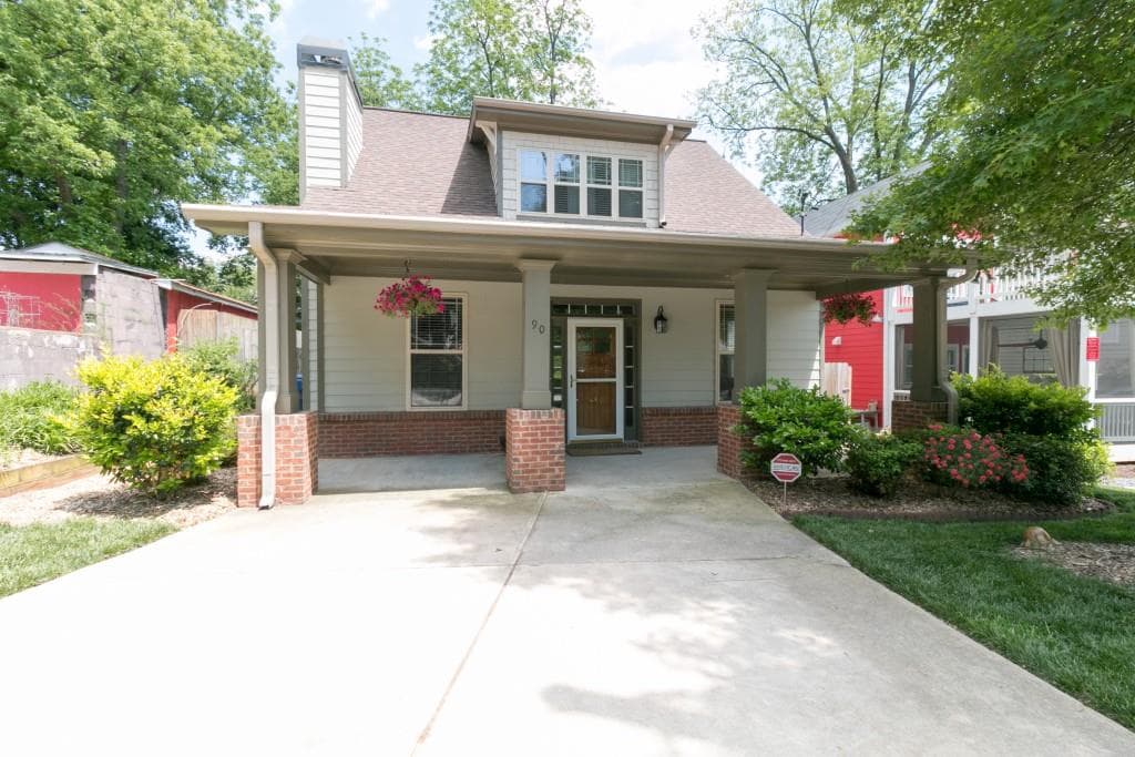 3 bedroom, 1,462 sq ft single family residence sold at 90 SELMAN Street, Atlanta, GA 30316