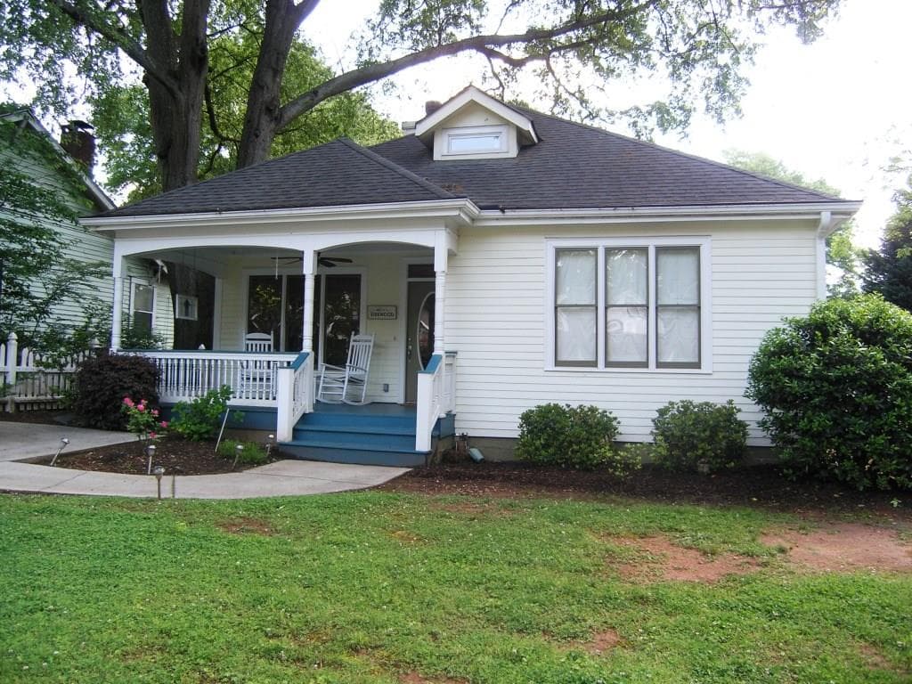 3 bedroom, 1,640 sq ft single family residence sold at 66 Bates Avenue, Atlanta, GA 30317