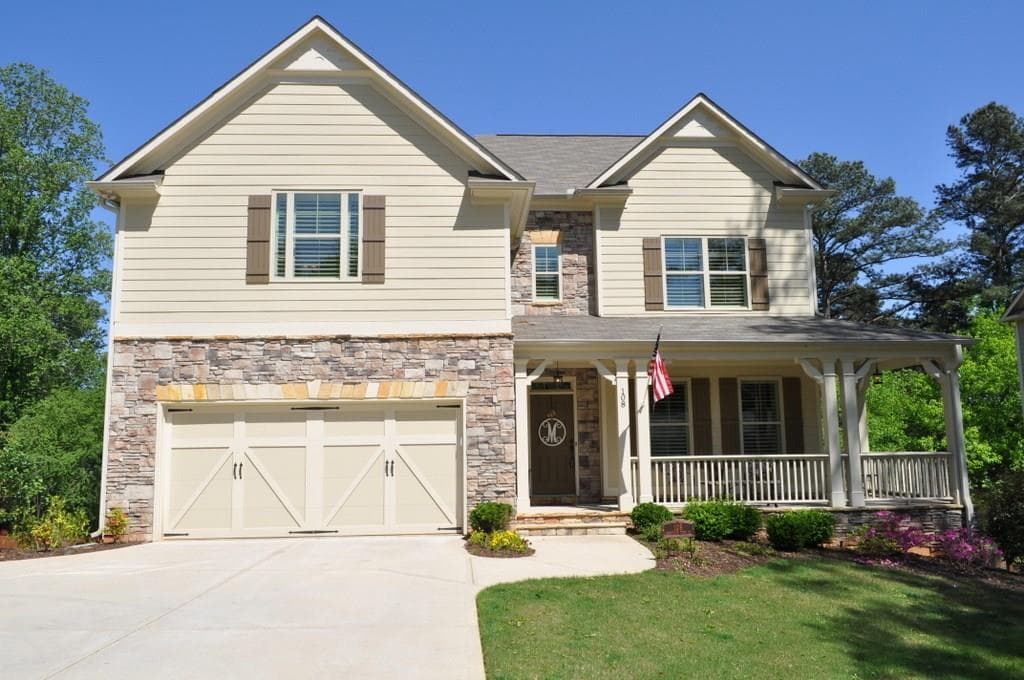 4 bedroom, 2,697 sq ft single family residence sold at 108 Mountain View Road, Marietta, GA 30064