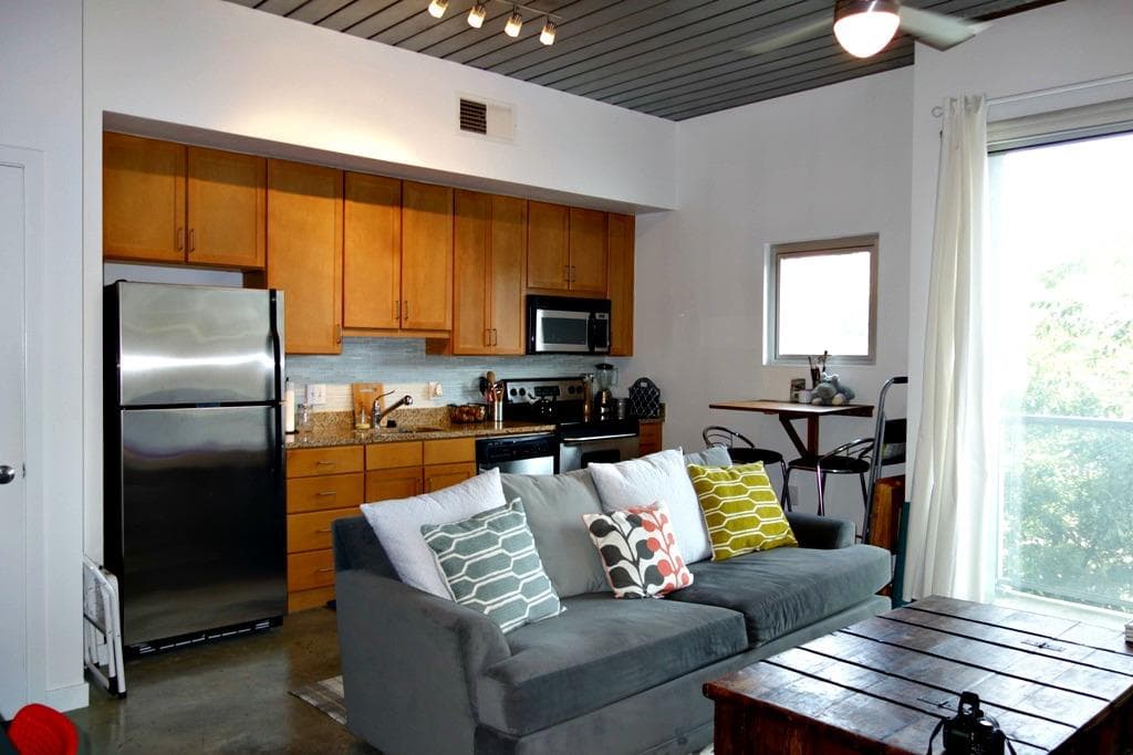 620 Glen Iris Drive 203, Atlanta, GA 30308 — most recent listing photo