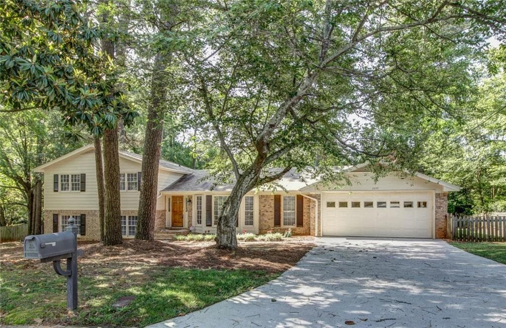 4 bedroom, 2,548 sq ft single family residence sold at 2659 Stonehenge Way, Atlanta, GA 30360