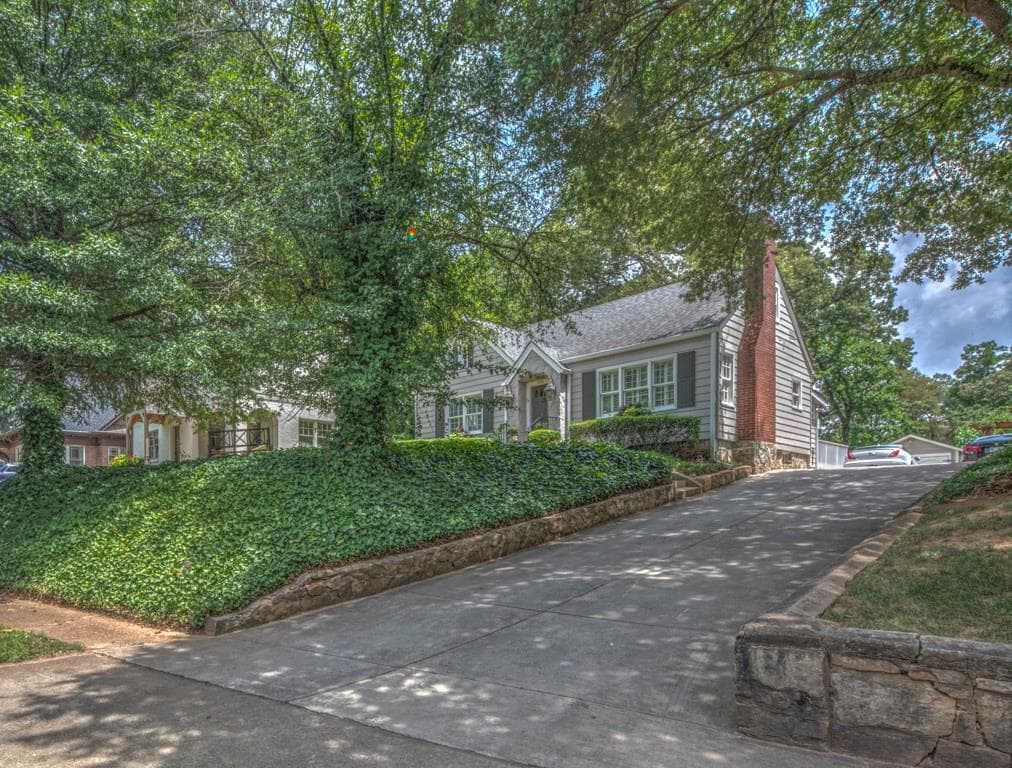 3 bedroom single family residence sold at 2143 Mckinley Road, Atlanta, GA 30318