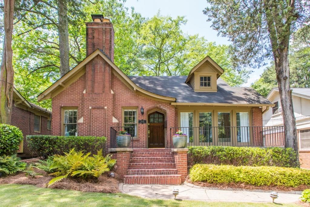 3 bedroom, 2,000 sq ft single family residence sold at 1426 Monroe Drive, Atlanta, GA 30324