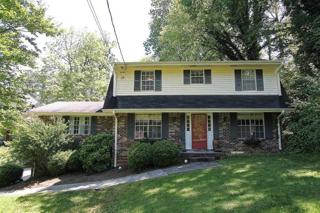 3 bedroom, 2,380 sq ft single family residence sold at 2183 MEADOWCLIFF Drive, Atlanta, GA 30345