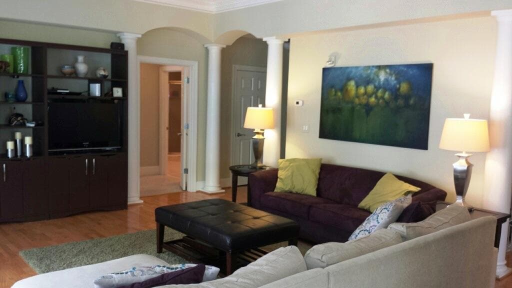 2 bedroom, 1,630 sq ft condominium sold at 560 Dutch Valley Road 201, Atlanta, GA 30324